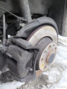 Passat B6 2009 2.0 TDI 103KW - díly - 10