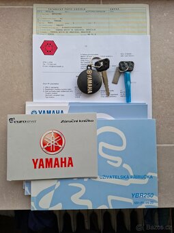 YAMAHA YBR 250 - 10