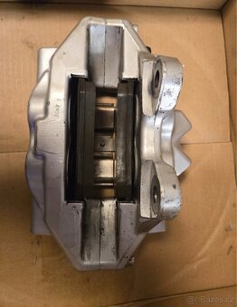 AMG Brzdy W211 S211 C219 55 AMG (Brembo) - 10