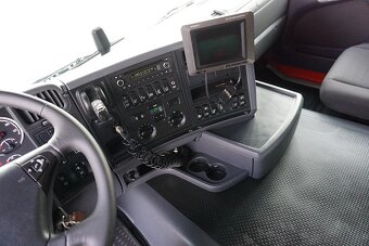 Scania G410 6x2 - valník s hydraulickou rukou - 10