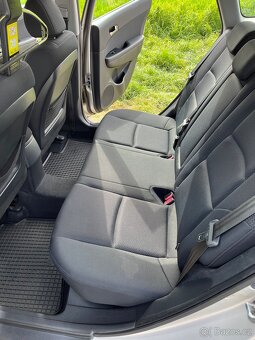 Hyundai i30 CW 1,6 Crdi 84kW rok 2009 - 10