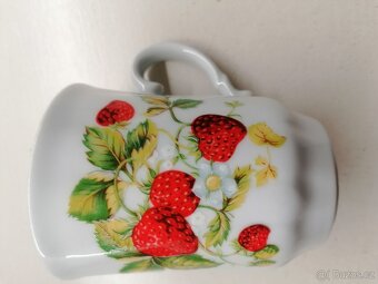 Hrnečky skleničky, jahody, růže - 10