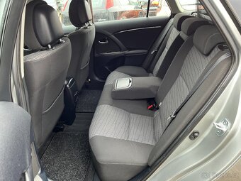 Toyota Avensis 2.0 D4-D - 10