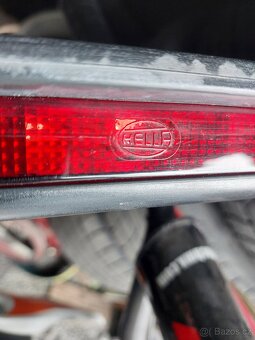 BMW e34 spoiler Hella - 10