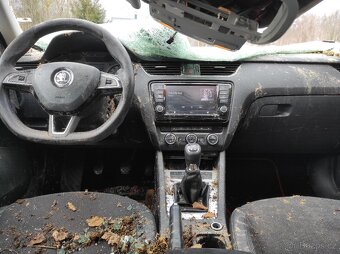 Octavia 2.0 TDI 4x4 150PS havarované - 10