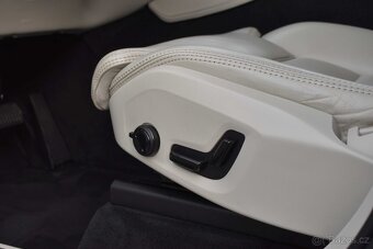 Volvo XC90, B5 AWD INSCRIPTION.7.MÍST.DPH - 10