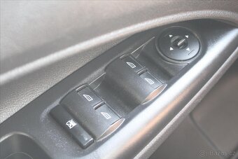 Ford Tourneo Connect 1.0 EcoBoost TAŽNÉ ZAŘÍZENÍ ČR (2016) - 10