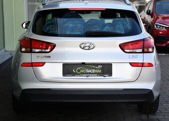 Hyundai i30 1.6CRDi 85kW STYLE ČR - 10