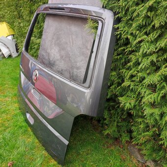 Zadní dveře VW T6 Caravelle - 10