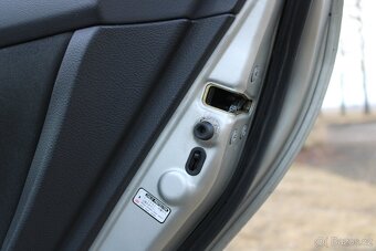 Toyota Avensis T25 r.v 2007 - 10