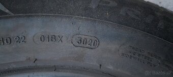 Prodám krásné letní pneu 215/65 R17 - 10