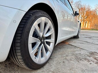TOP Tesla Model 3 Long Range Refresh po Faceliftu tažné DPH - 10