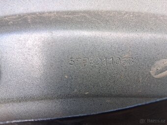 Seat cupra pravy predni blatnik - 10