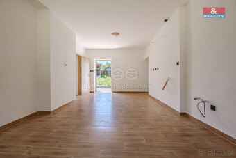 Prodej rodinného domu, 110 m², Holasovice - 10
