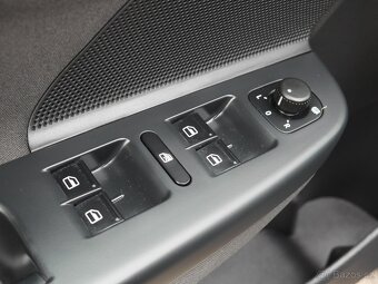 Volkswagen Golf 1.6TDi , 77 kW nafta, 2012 - 10