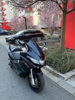 Aprilia SRV 850 - 10