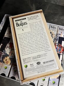 8x VHS videokazeta BEATLES - Anthology | org. USA | NM/NM - 10