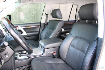 Toyota Land Cruiser 200 4.5 D4-D V8 / 69.850 km / 183kW - 10
