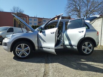 VOLKSWAGEN TOUAREG 3,0TDI,180KW,DVOJÍ SADA KOL - 10
