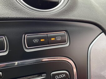 Ford Mondeo 2.0 TDCi , 103 kW nafta, 2011 - 10
