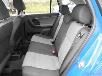 ŠKODA FABIA 2 1.4 16V 63 KW R.2009 COMBI - 10