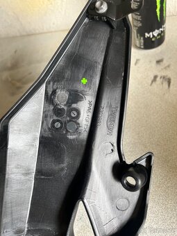 //////TRIUMPH TIGER 1200 EXPLORER ORIGINÁL VÝFUK //TLMIČ - 10