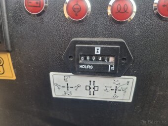 Minibagr pásový Machpro 30mth - 10