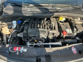 Peugeot 2008 ACTIVE 1,2 Pure Tech 82K Man5 Euro6 - 10