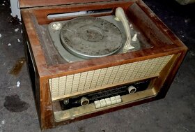 Dřevěné rádio, 40ks,  Gramofony  magnetofon - 10