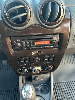Dacia Duster 1,6i LPG 77KW MANUÁLNÍ KLIMATIZACE ,TOP STAV - 10