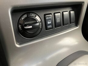 Nissan Pathfinder - 10