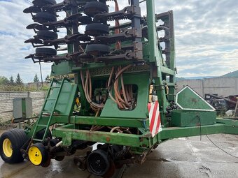 Sieci Stroj John Deere 750A - 10