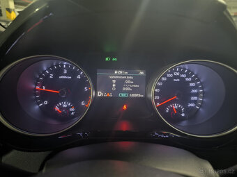 Ceed SW CD 1,6 CRDi SCR 7DCT GT LINE (2021) - 10