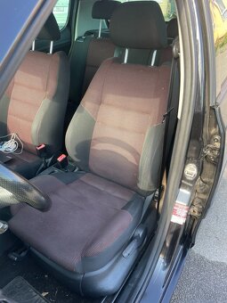 Škoda Fabia II SportLine, 1,6 TDi, 66 KW, Manuál. - 10
