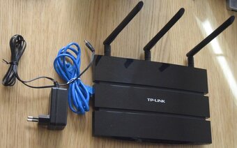 Stabilní dvoupásmový router TP LINK N750 - WDR4300, 2x USB - 10