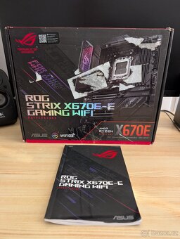 NEFUNKČNÍ ASUS ROG Strix X670E-E Gaming WIFI AM5 - 10