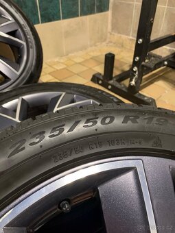 Alu kola Škoda R19 5X112 ZÁNOVNÍ ZIMNÍ PNEU 235/50 R19 - 10