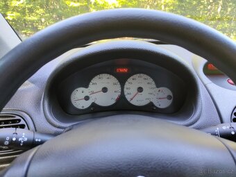 Peugeot 206 - 10