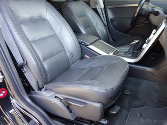 VOLVO V70 2.0D4 133kW 8A DRIVE - 10