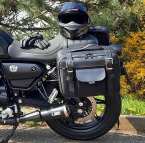Moto Guzzi V7 850 Stone Black včetně výbavy - 10