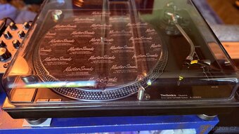 Technics 1210 MK2 - 10