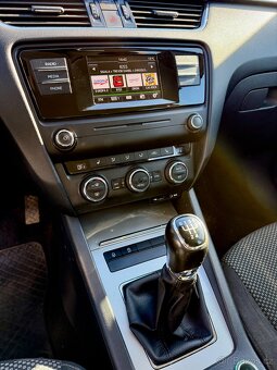 ŠKODA OCTAVIA III Combi • 1.6 TDI • 81 kW - 10