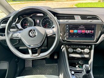 Volkswagen Touran 2.0TDi 110kw Highline 1.Majitel - 10