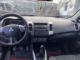 Mitsubishi  Outlander 2.2 Di-D 4X4 / 2009 / 369000km - 10