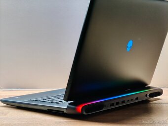 16" 240HZ_ALIENWARE 16 AREA-51_U7-255HX_16GB_RTX 5060 8GB - 10