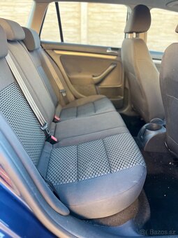 VW Golf VI 1.6TDI - 77kw - 215 000 - 10