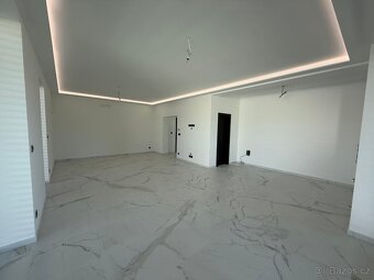 Prodej Moderní Vily 256m2 5+KK v Brandýse Nad Labem - 10