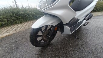 HONDA PCX 125 - 10