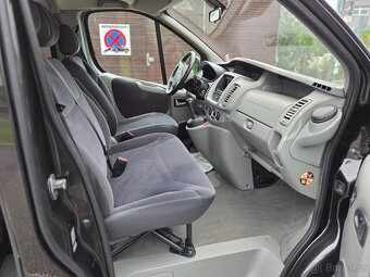 Renault Trafic 2.0dCi Black Edition NAVI 9MÍST - 10