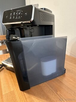 Kávovar Philips EP2224/40 Automaticky kavovar 2200 - 10